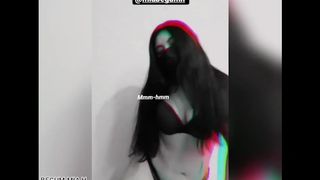 Mujer es filmada desnudándose y masturbándose en videollamada