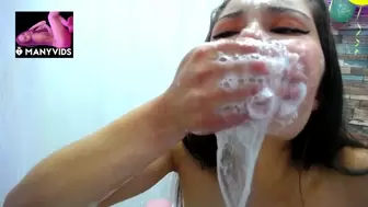 Hispanic slut fills the face of saliva while performing a great show