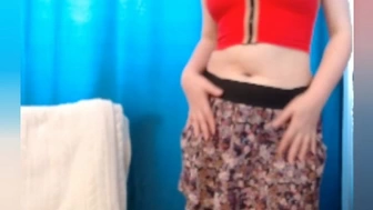 I'm not wearing panties right now and I'm dancing for you