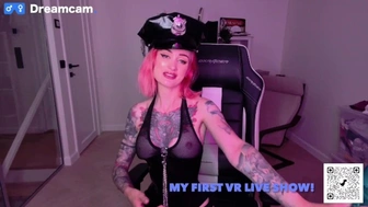 Join my first LIVE SHOW in VR with Dreamcam!