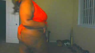 Cute Curvy FAT WOMAN in her red Lingerie, Streamate Web-cam Model Trina Foxx